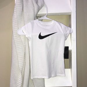 NWT Girls Nike TShirt